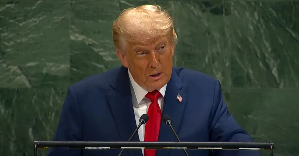 Imagem de Trump ameaça “aniquilar o Hamas” se o grupo mantiver controle na Faixa de Gaza