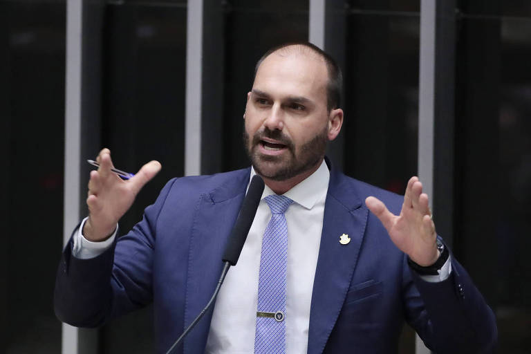 Imagem de STF bloqueia contas da esposa de Eduardo Bolsonaro; parlamentar associa medida à retaliação por atuação nos EUA