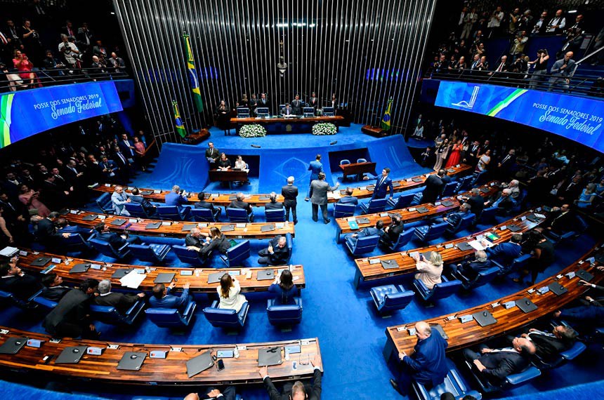 Imagem de Governo adia votação do fim da escala 6x1 por falta de votos no Senado