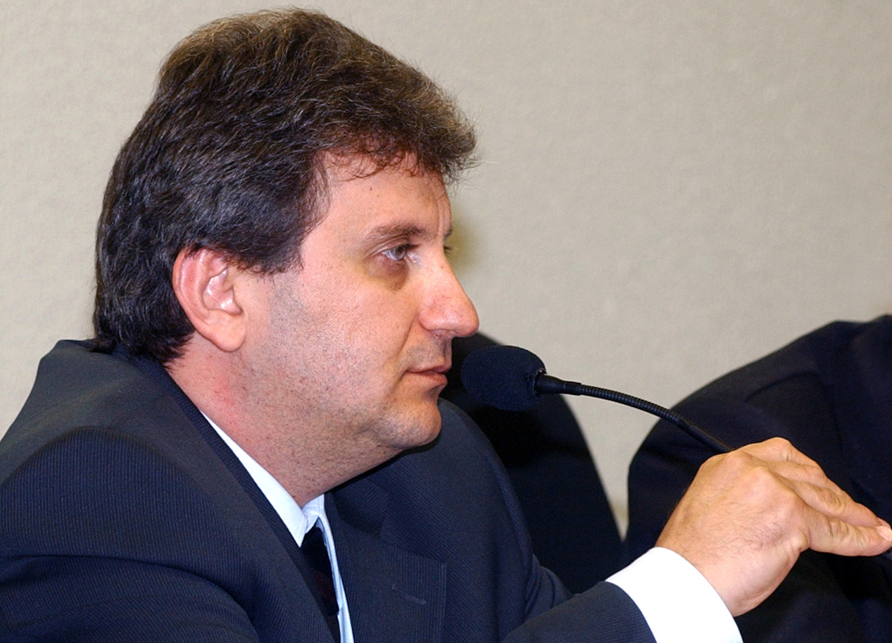 Defesa do doleiro Alberto Youssef alega que ele foi "instrumentalizado" para atingir o PT por "projetos particulares de poder" de Moro