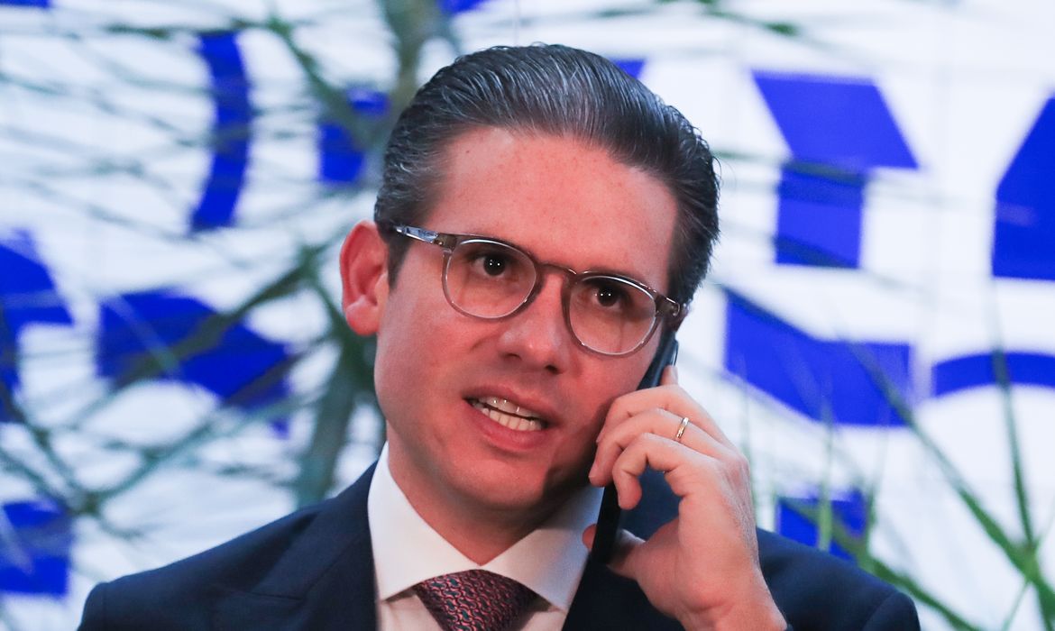 Imagem de Mensagens indicam reunião de madrugada entre Daniel Vorcaro e presidente da Câmara