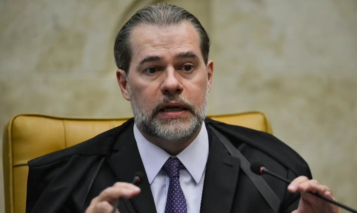 Imagem de Decisão de Toffoli trava acesso da PF a provas e acende alerta no caso Banco Master