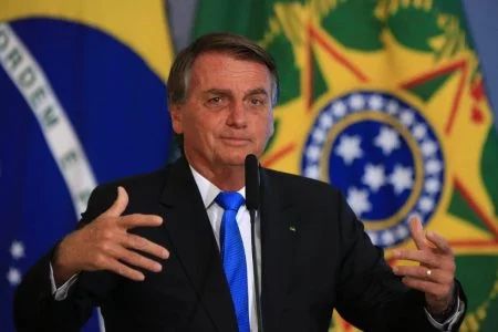O ex-presidente Jair Bolsonaro, que interrompeu agenda em Goiânia apos passar mal Bolsonaro já havia cancelado sua agenda de julho