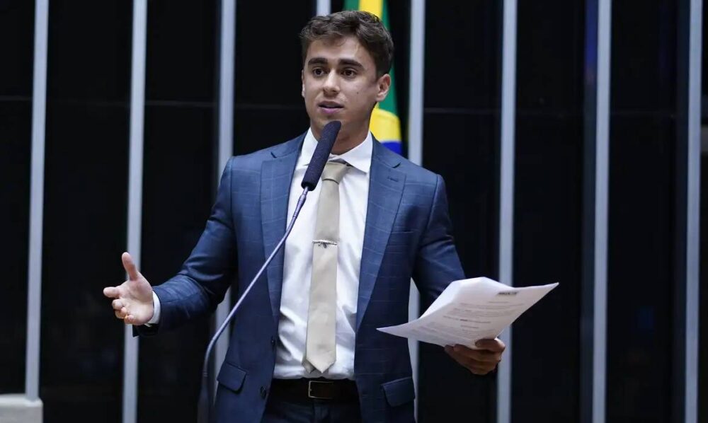 Imagem de Nikolas Ferreira defende transparência após divulgação de áudio de Flávio Bolsonaro