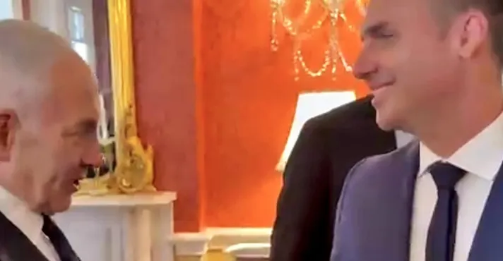 Imagem de Eduardo Bolsonaro se reúne com Netanyahu e diz que líder perguntou sobre Jair e Flávio Bolsonaro