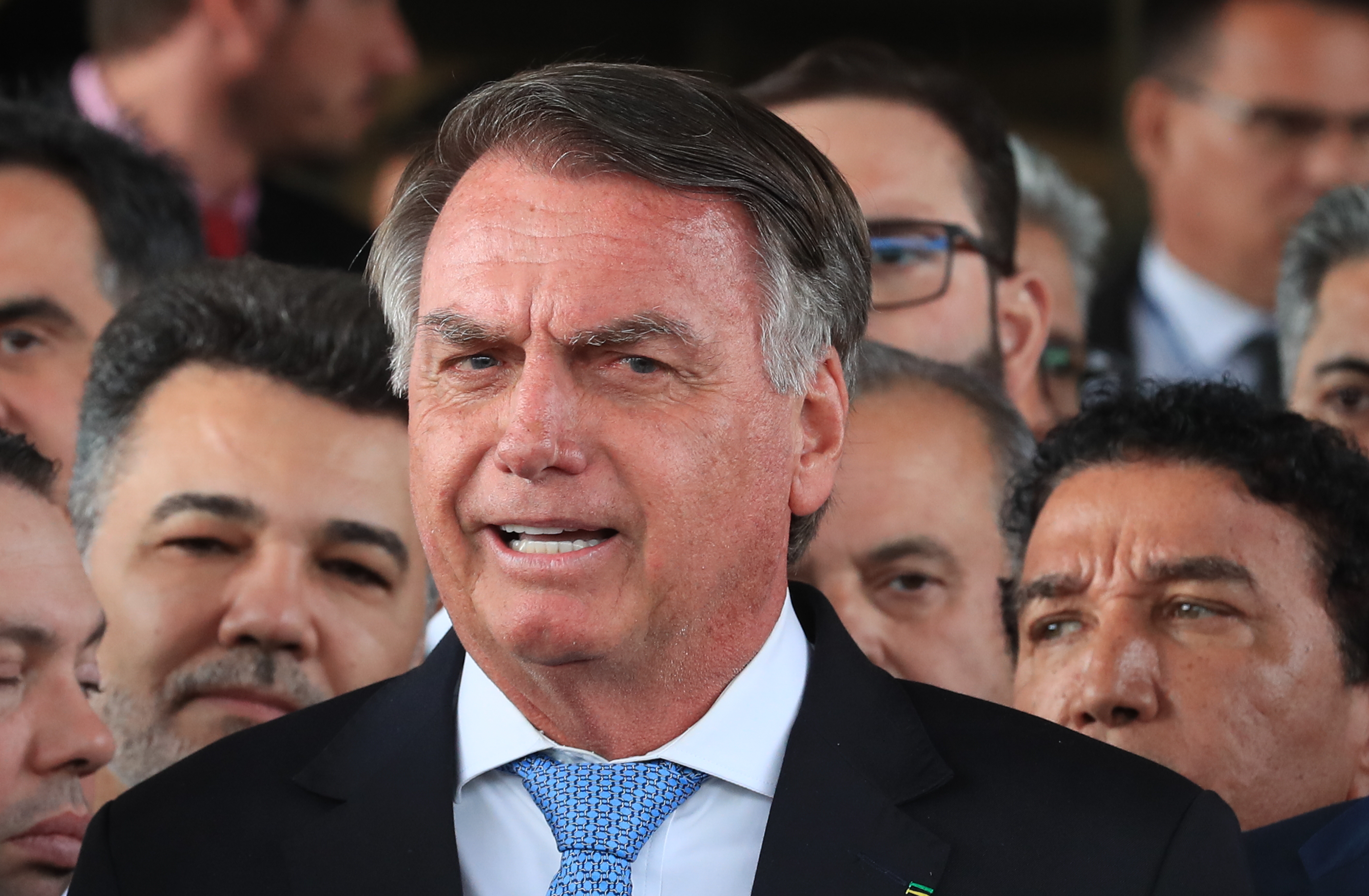 Imagem de Defesa de Bolsonaro minimiza laudo da PF e aponta “risco concreto de morte” sem assistência contínua