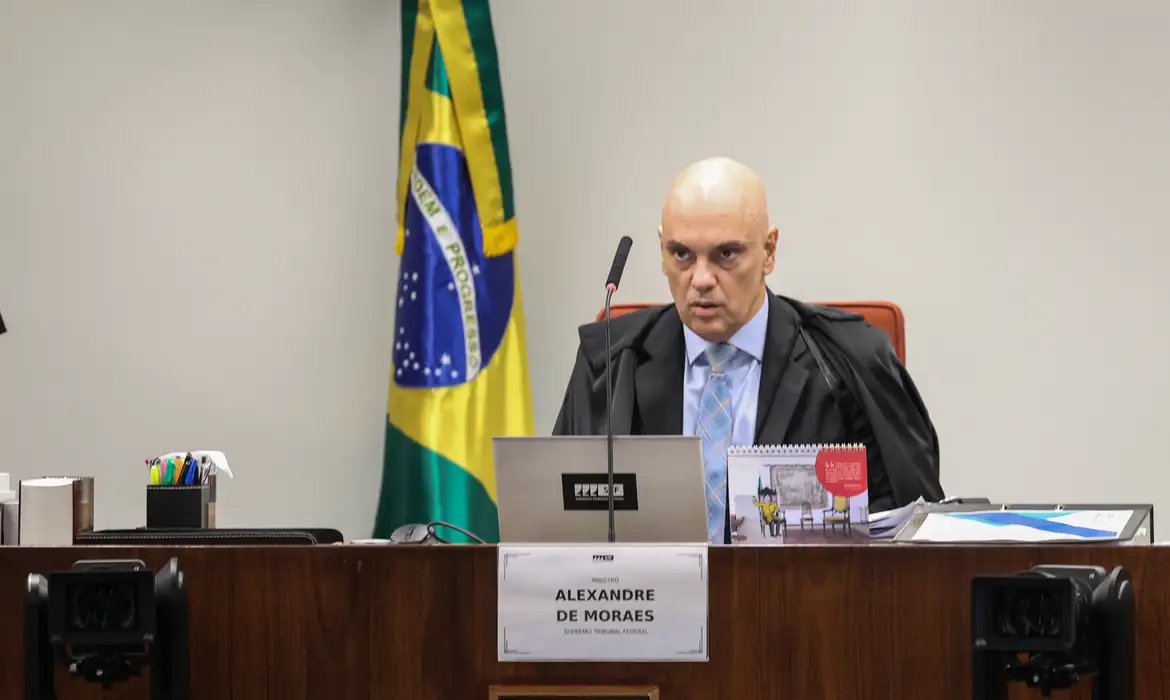 Imagem de Moraes determina busca na casa de Bolsonaro sem manifestação prévia da PGR