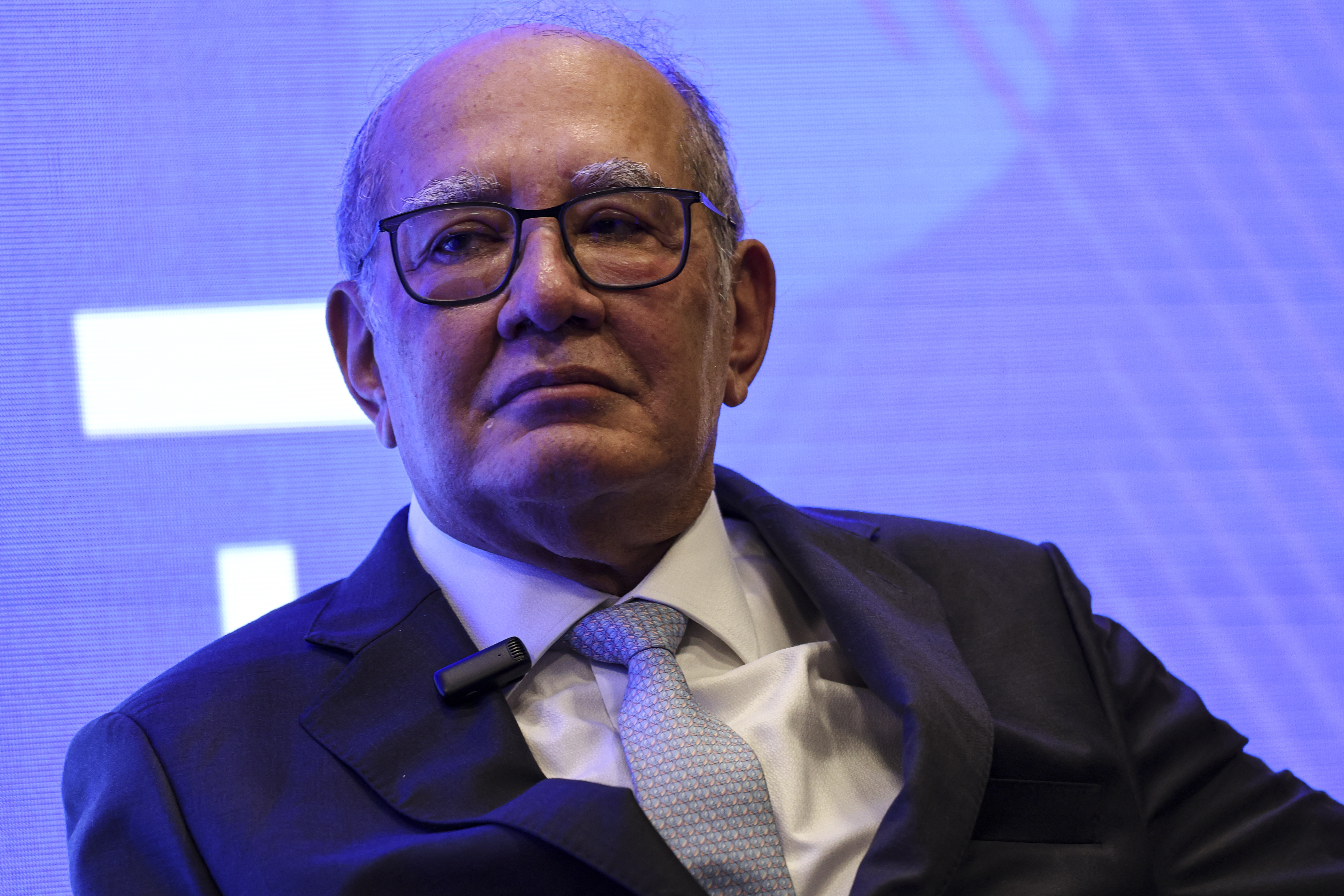 Imagem de Gilmar Mendes ataca a Lava Jato e provoca saída de Luiz Fux da sessão do STF